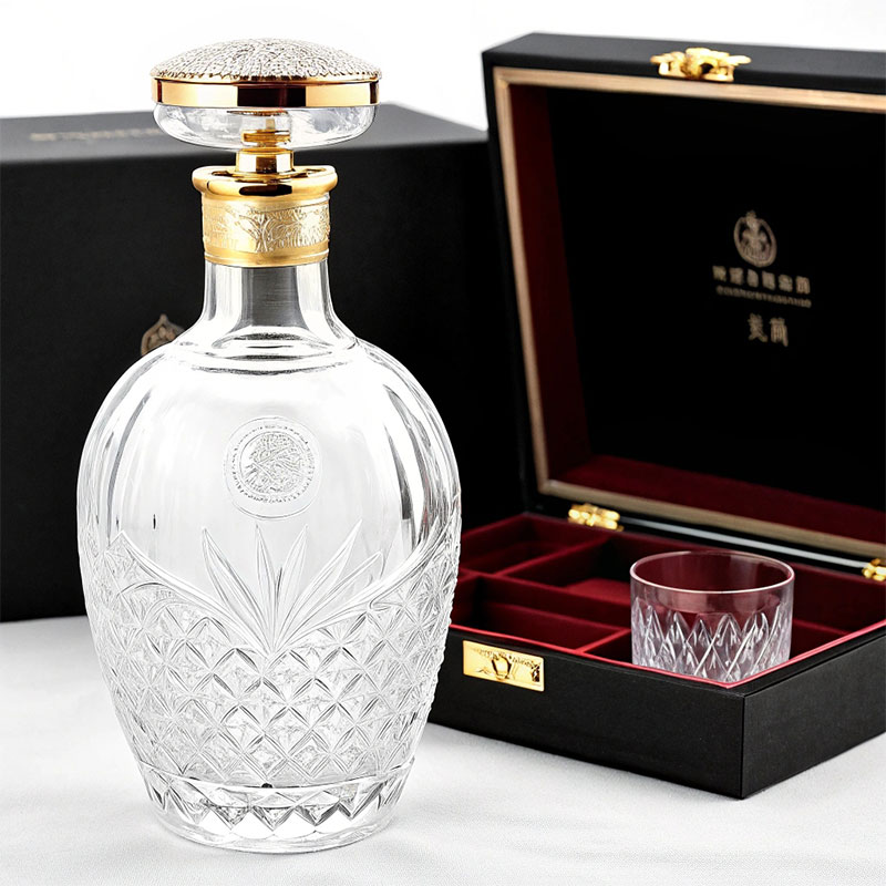 Customized High-End Spirit Caps with Matching Glass Wine Bottles for Packaging 